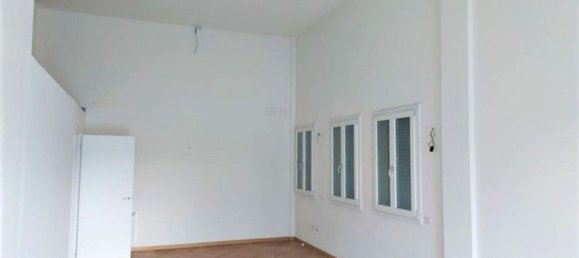 Propiedad comercial en Forlì, Italy 60 m² No. 376305 9