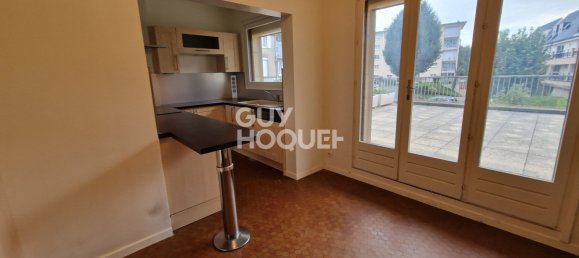 2 Schlafzimmer Wohnung in Chartres, France, Nr. 91889 2