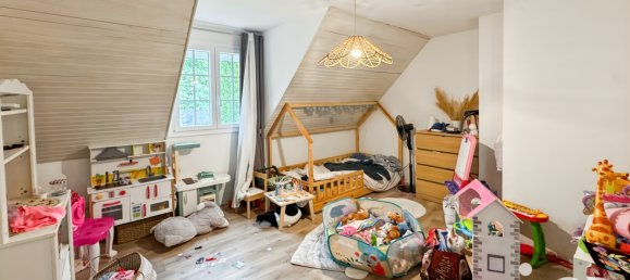 4 bedrooms House in Dammarie-les-Lys, France No. 348076 9