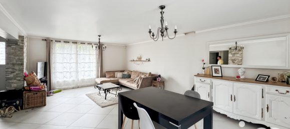 4 bedrooms House in Dammarie-les-Lys, France No. 348076 4