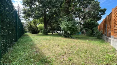  قطعة أرض في Perchtoldsdorf, Austria رقم 127623