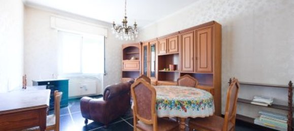 2 bedrooms Apartment in Genoa, Italy No. 381439 2