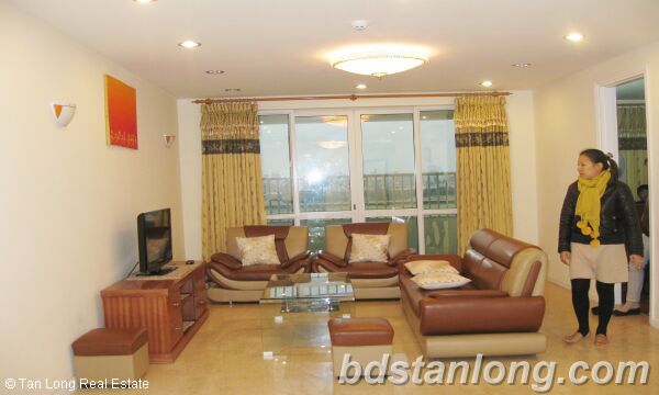 3 bedrooms Apartment in Tay Ho, Vietnam No. 6300