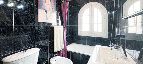 3 bedrooms House in Adeje, Spain No. 21213 22