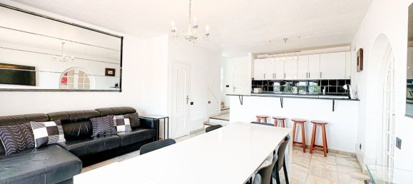 3 bedrooms House in Adeje, Spain No. 21213 32