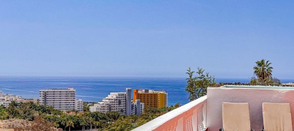 3 bedrooms House in Adeje, Spain No. 21213 6