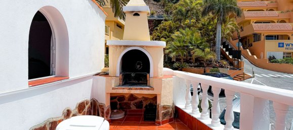 3 bedrooms House in Adeje, Spain No. 21213 7