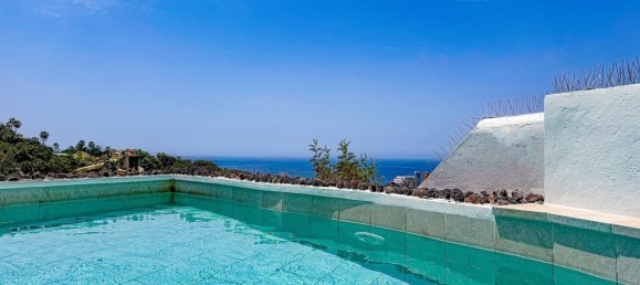 3 bedrooms House in Adeje, Spain No. 21213 10