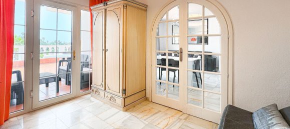 3 bedrooms House in Adeje, Spain No. 21213 2