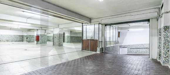 1550m² Commercial property in Lisbon, Portugal No. 111154 11