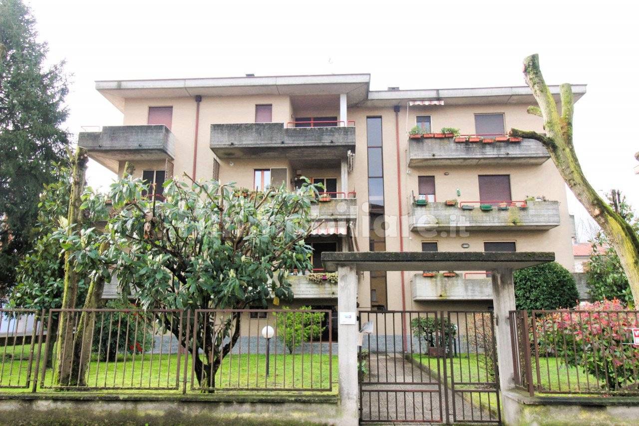 2 bedrooms Apartment in Parma, Italy No. 344978