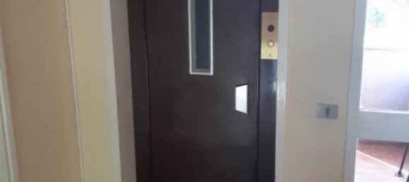 3 bedrooms Apartment in Varese, Italy No. 281684 9