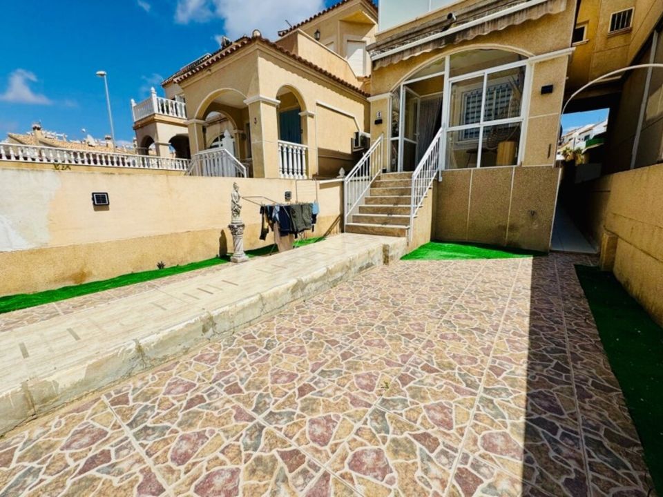 Таунхаус с 3 спальнями в Торревьеха, Испания № 190709