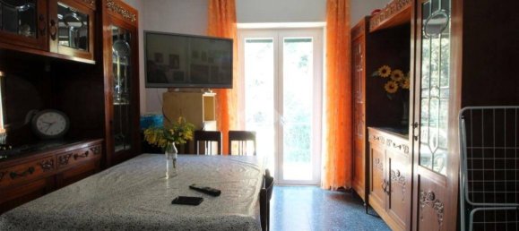 2 bedrooms Apartment in Genoa, Italy No. 106652 9