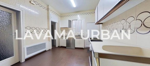 Apartamento de 5 dormitorios en Madrid, Spain No. 162120 13