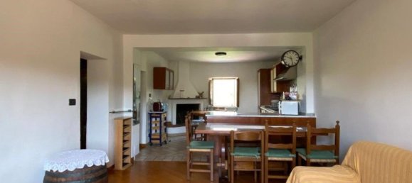 4 rooms Apartment in Pistoia, Italy No. 227249 8
