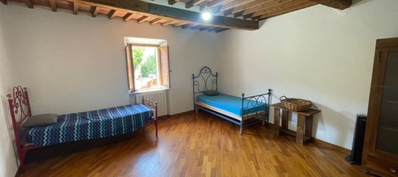4 rooms Apartment in Pistoia, Italy No. 227249 18