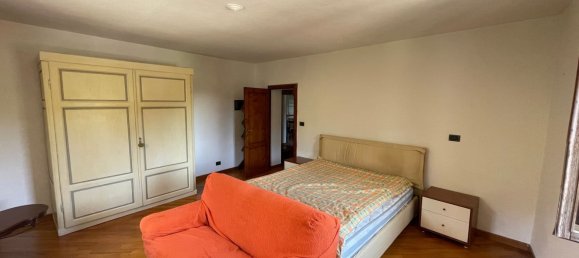 4 rooms Apartment in Pistoia, Italy No. 227249 16