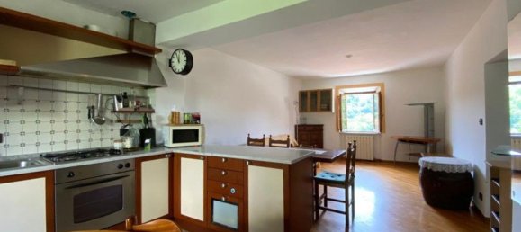 4 rooms Apartment in Pistoia, Italy No. 227249 7