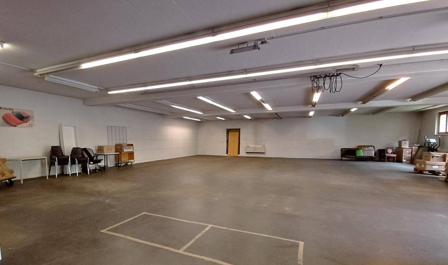 481m² Office in Salzburg, Austria No. 175082