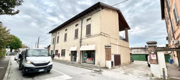 Edifício em Brescia, Italy 1600 m² N.º 281616 6