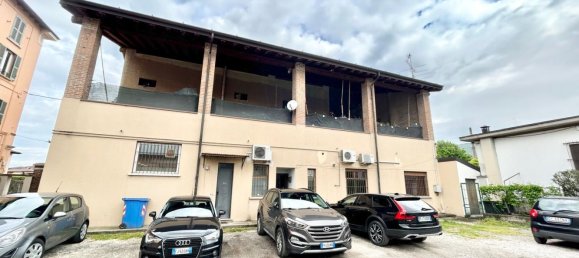 Edifício em Brescia, Italy 1600 m² N.º 281616 12