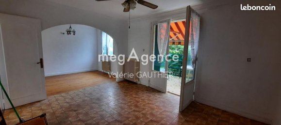 2 bedrooms House in Vendome, France No. 225052 2