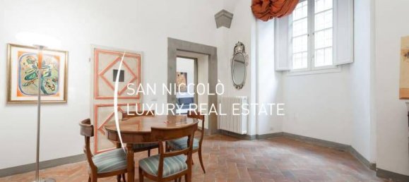 3 bedrooms Apartment in Florence, Italy No. 212679 2