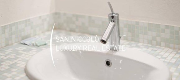 3 bedrooms Apartment in Florence, Italy No. 212679 82