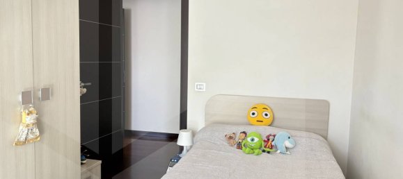 4 rooms Apartment in Bari, Italy No. 18645 14