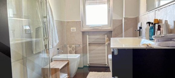 4 rooms Apartment in Bari, Italy No. 18645 21