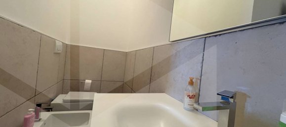 4 rooms Apartment in Bari, Italy No. 18645 10