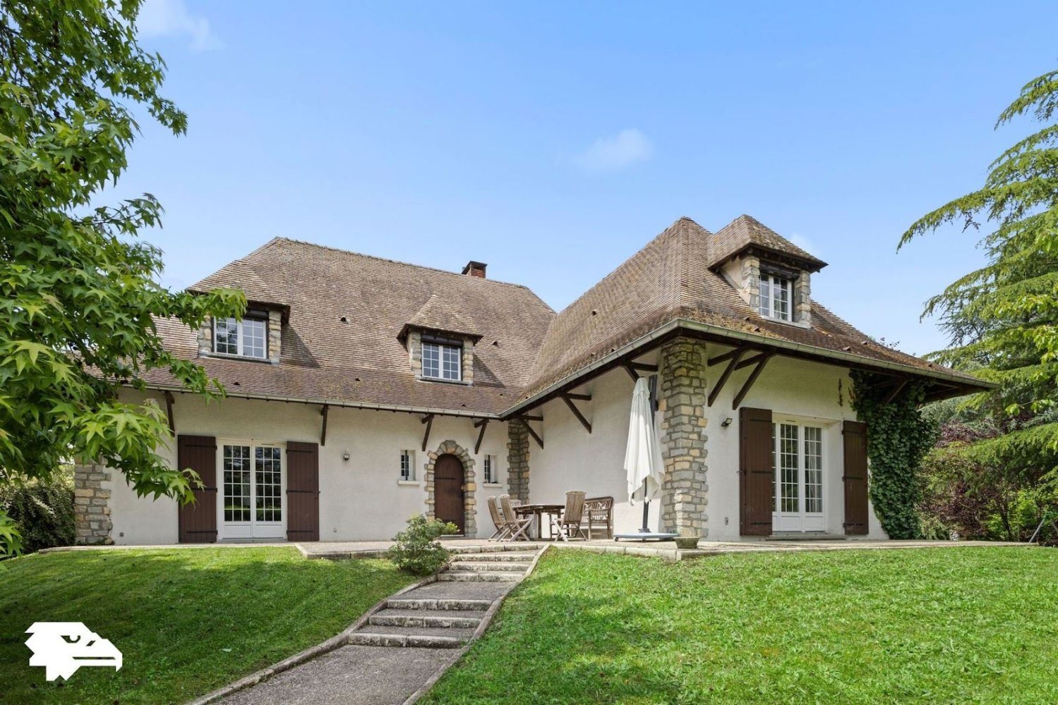 6 chambres Châteaux à Saint-Pryvé-Saint-Mesmin, France No. 64993