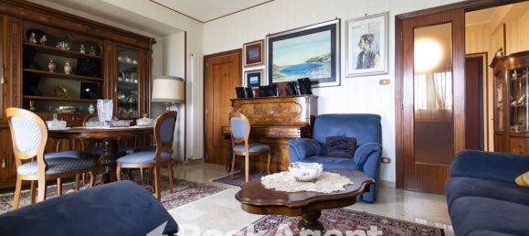 3 bedrooms Apartment in Catanzaro, Italy No. 291279 2