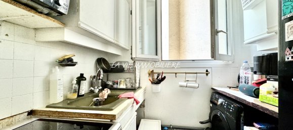 2 bedrooms Apartment in Paris, France No. 182770 4