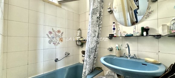 2 bedrooms Apartment in Paris, France No. 182770 8