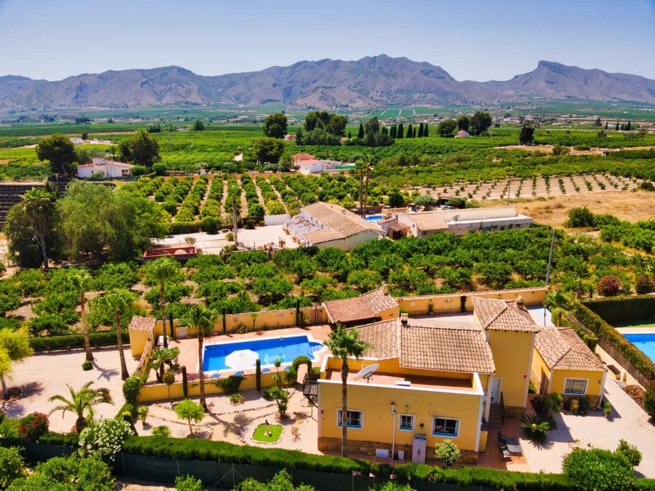 4 bedrooms House in Alicante, Spain No. 209037