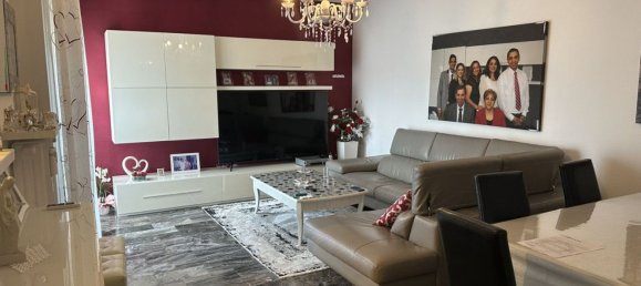 5 bedrooms Apartment in Padua, Italy No. 356934 2