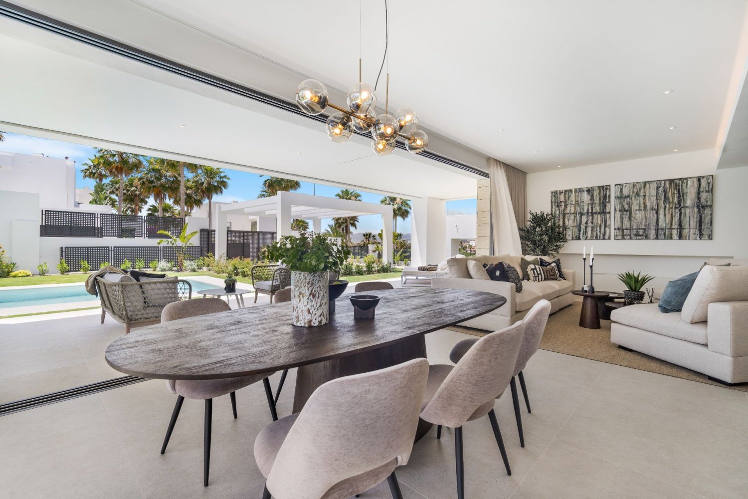 6 bedrooms Villa in Marbella, Spain No. 109018