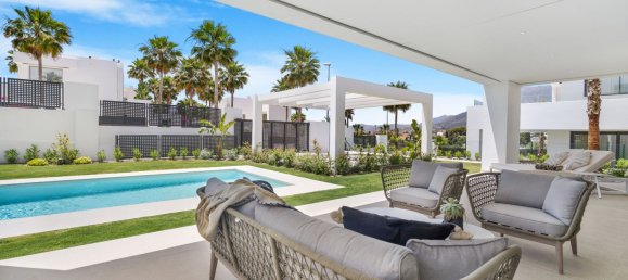 6 bedrooms Villa in Marbella, Spain No. 109018 22