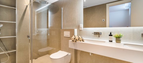 6 bedrooms Villa in Marbella, Spain No. 109018 27