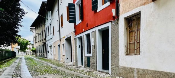 Casa de 3 habitaciónes en Udine, Italy No. 276292 2