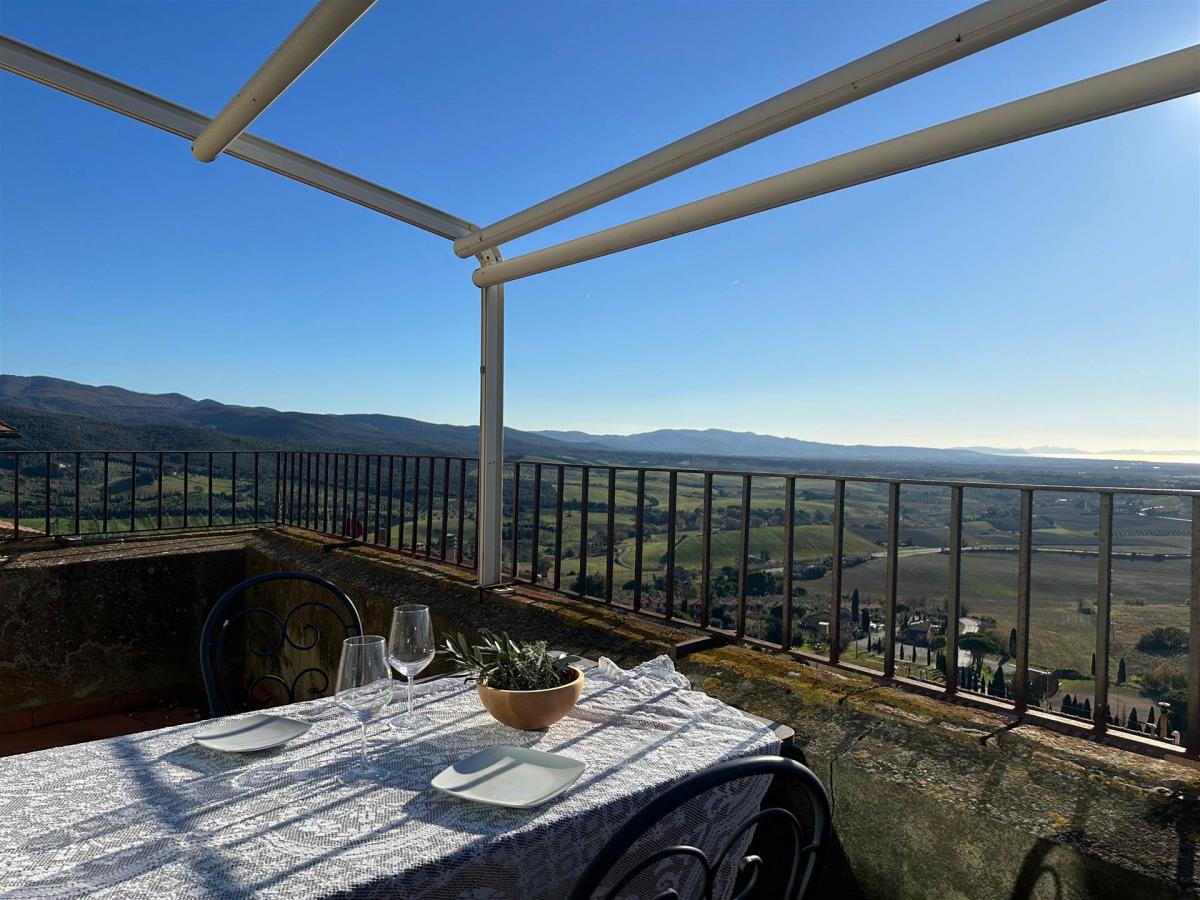 Studio in Casale Marittimo, Italy No. 1248