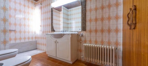 4 bedrooms House in Torello, Spain No. 161174 22