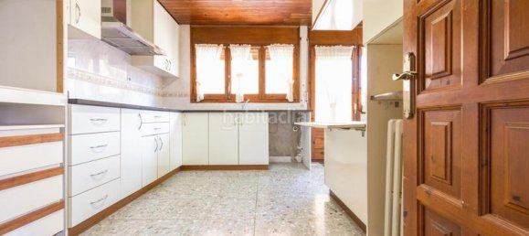 4 bedrooms House in Torello, Spain No. 161174 7