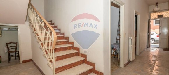 4 bedrooms House in Grammichele, Italy No. 330034 15