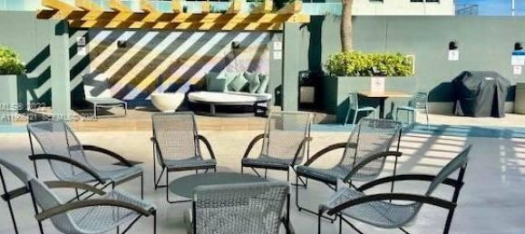 Gewerbliche Immobilien in Miami, USA 46.73m², Nr. 615602 7