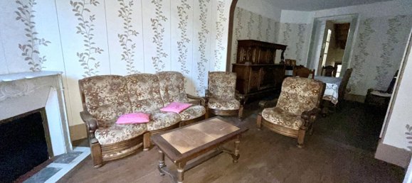 3 bedrooms House in Rebais, France No. 176564 2