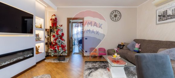 2 bedrooms Apartment in Cassano d'Adda, Italy No. 189562 2