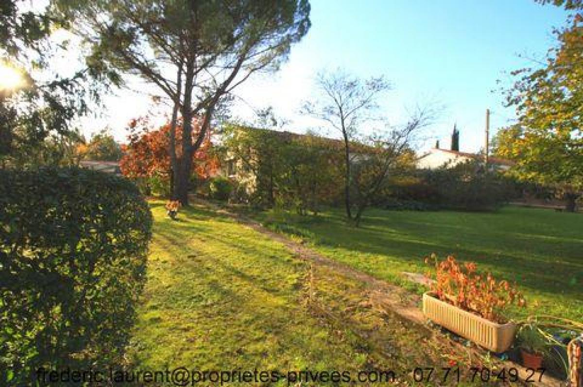 3 bedrooms House in Quissac, France No. 30566